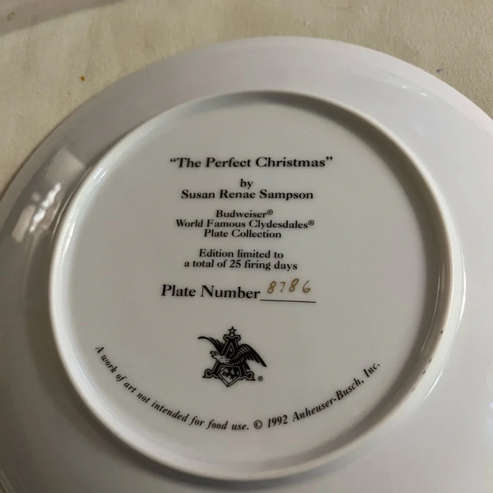 Budweiser Winter Scene Collectible Plates The perfect Christmas - Picture 3 of 3